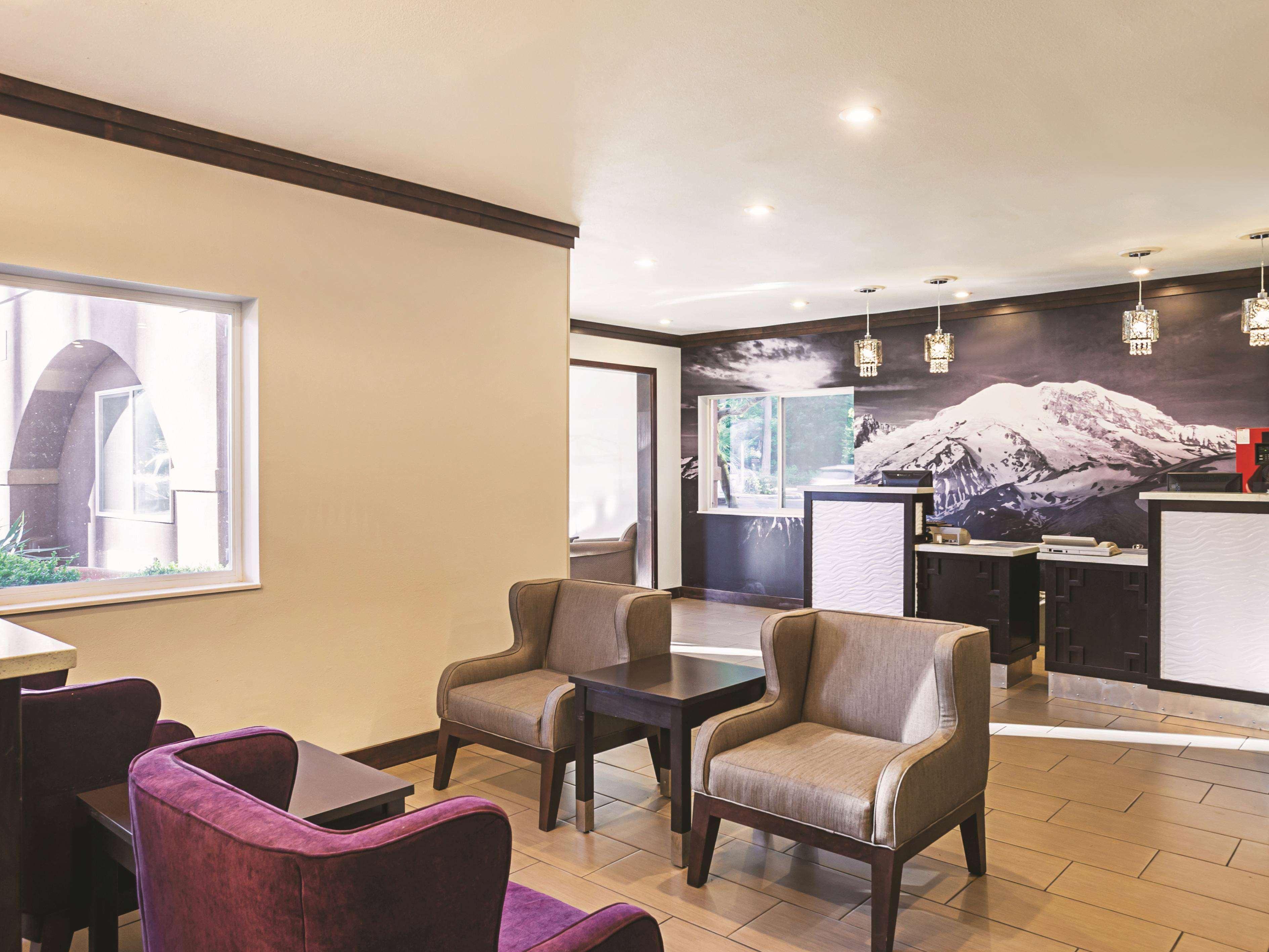 La Quinta Inn By Wyndham Olympia - Lacey Exterior photo