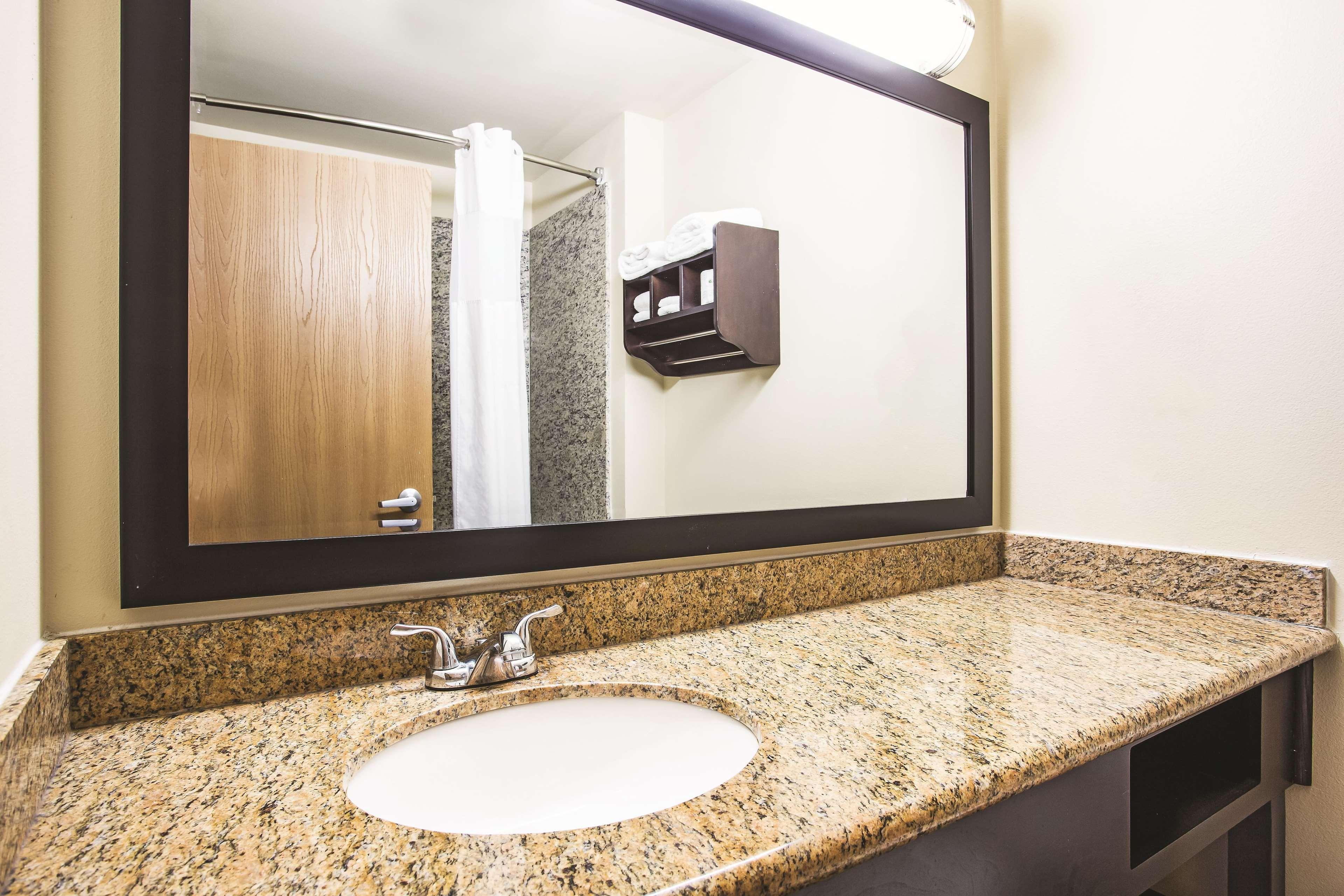 La Quinta Inn By Wyndham Olympia - Lacey Exterior photo