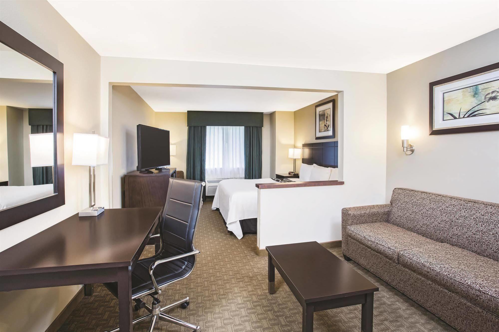 La Quinta Inn By Wyndham Olympia - Lacey Exterior photo